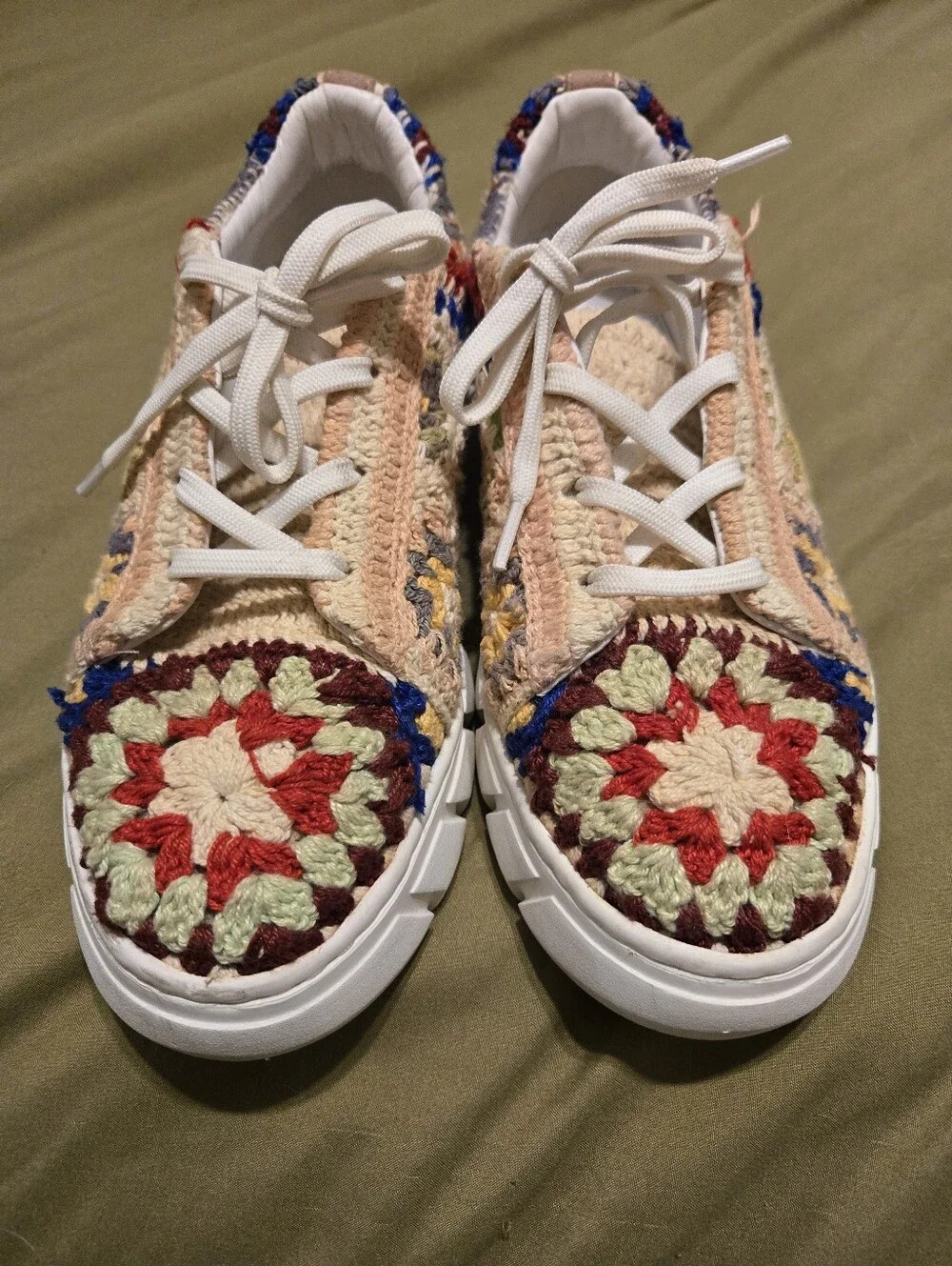 Free People "Catch Me If You Can"  Crochet Sneakers Boho Grandma Core  SZ 39/8.5 - Picture 5 of 9